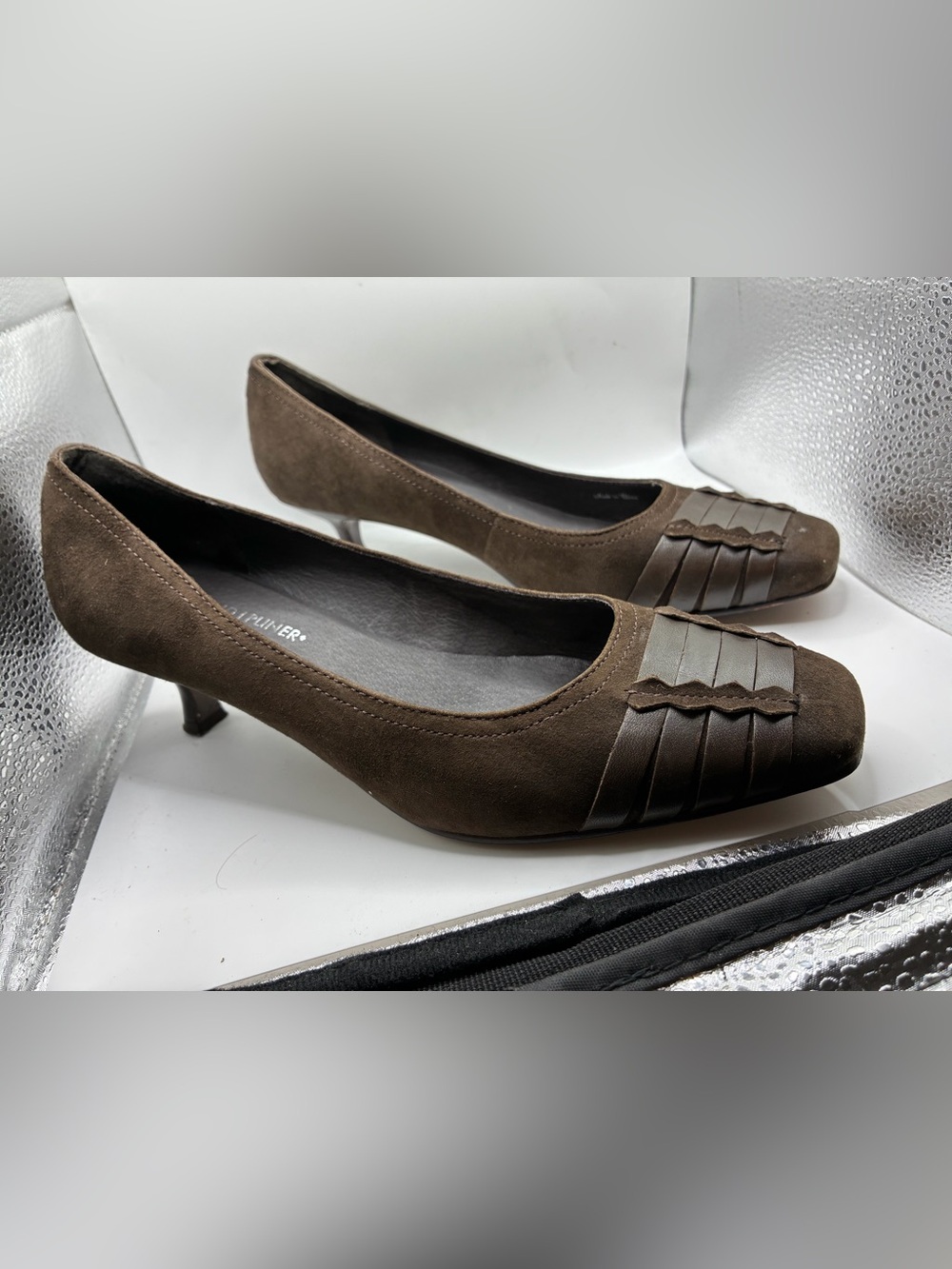 Donald J Pliner Brown Suede Leather  Kitten Heel Pumps Leather Trim Women’s 8.5